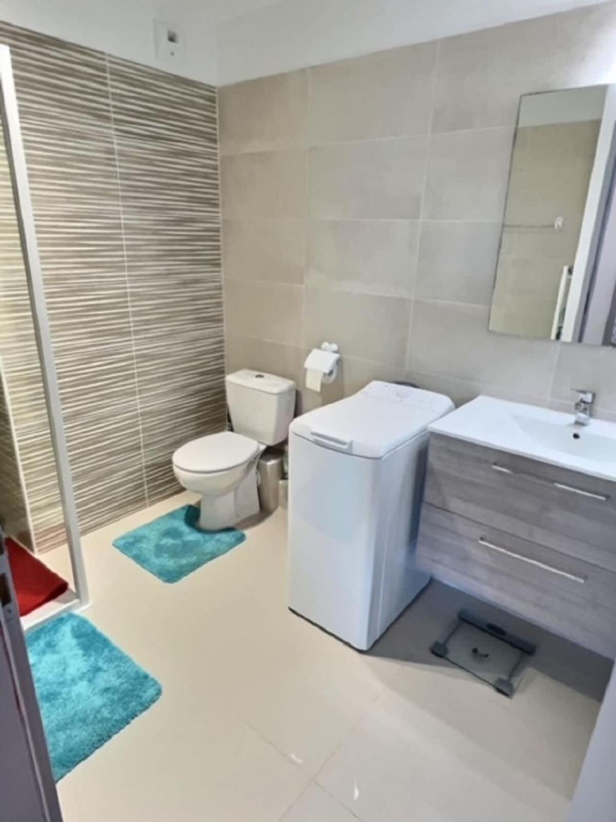 A 150M De La Plage - Coquet Appartement Pour 4 Personnes Vias Exterior photo